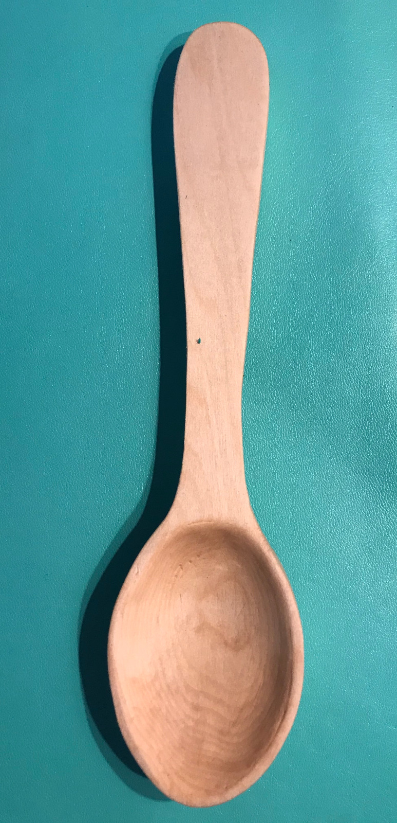 cuchara de madera fabricada en nuestra asociacion